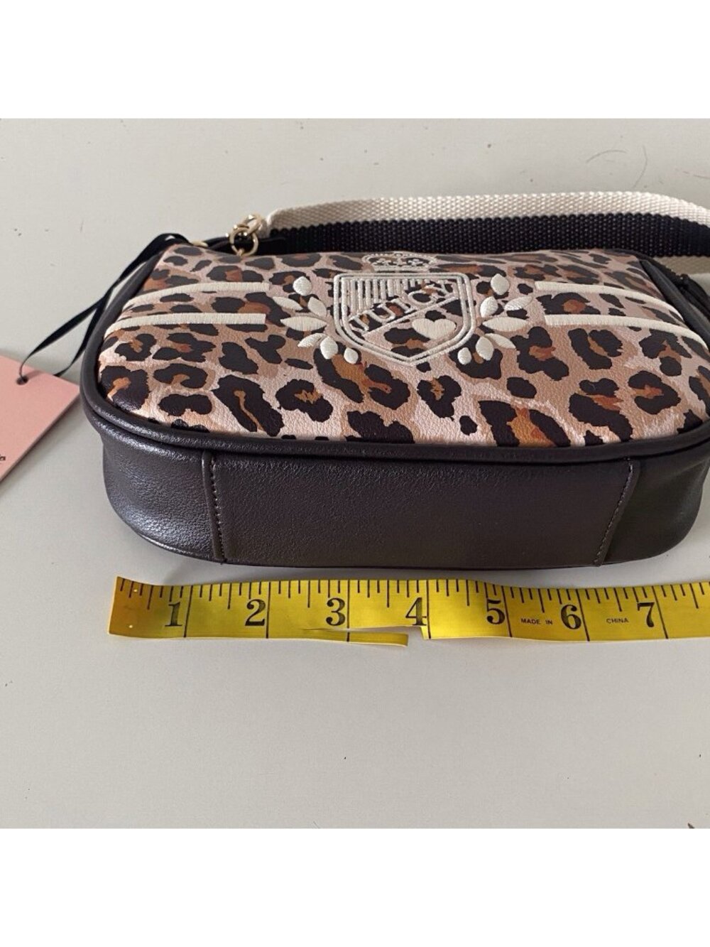 Juicy Couture Juicy Prep School Convertible Wristlet Leopard Cheetah Buff NEW - Picture 10 of 12